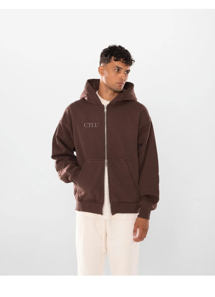 Sudadera Zip Hoodie 600 GSM “Yo Soy Mío” Brown UNISEX