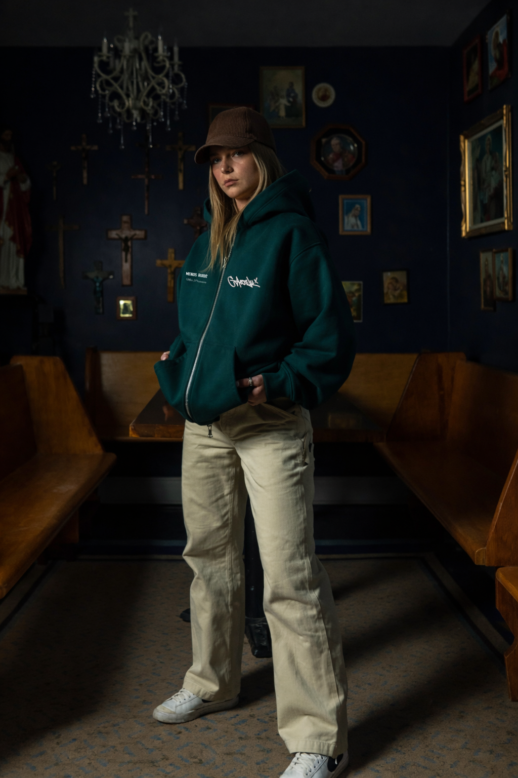 Sudadera Oversize “Menos Ruido”